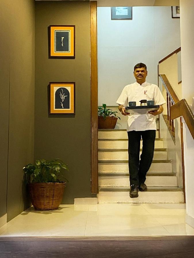 Hotel Ketan Pune Esterno foto