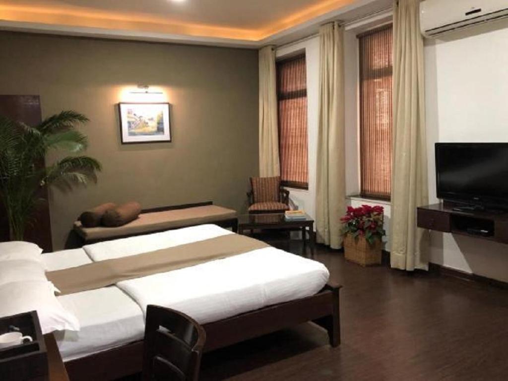 Hotel Ketan Pune Esterno foto
